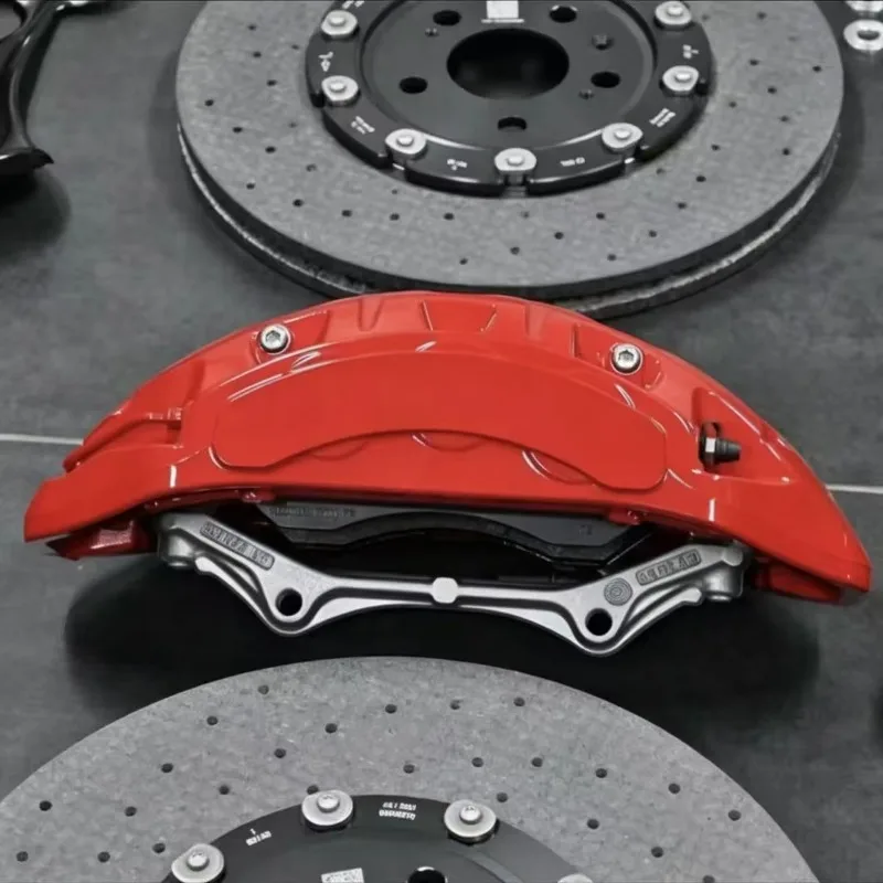 Auto Big 10 Piston Brake Calipers With Carbon Fiber Ceramic Brake Kit for 5 Series M5 M3 F90 F36 E46 E92 A5 RS6 RS4 C7