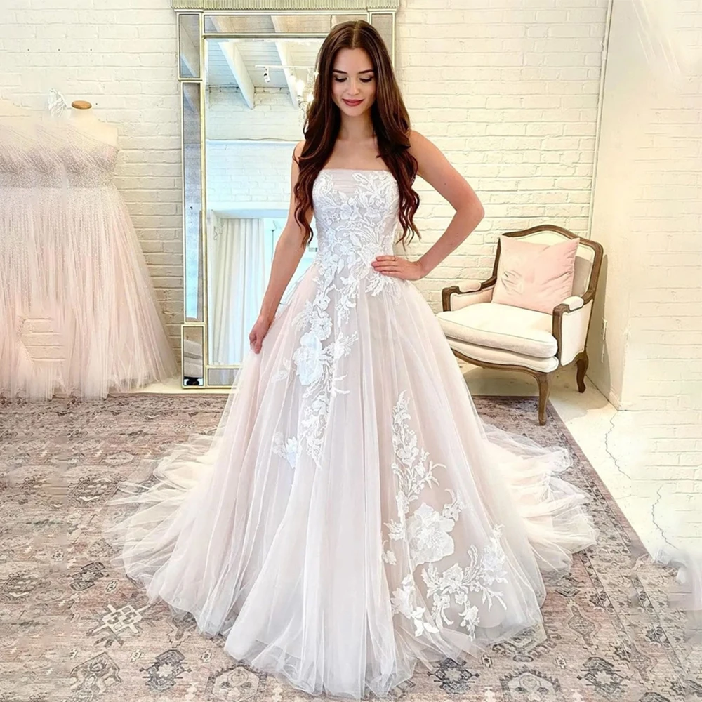 

Strapless Wedding Dresses Bohemian Women's With Floral Accents Court Princess A-Line Train Bridal Gowns Robe Vestido De Noiva