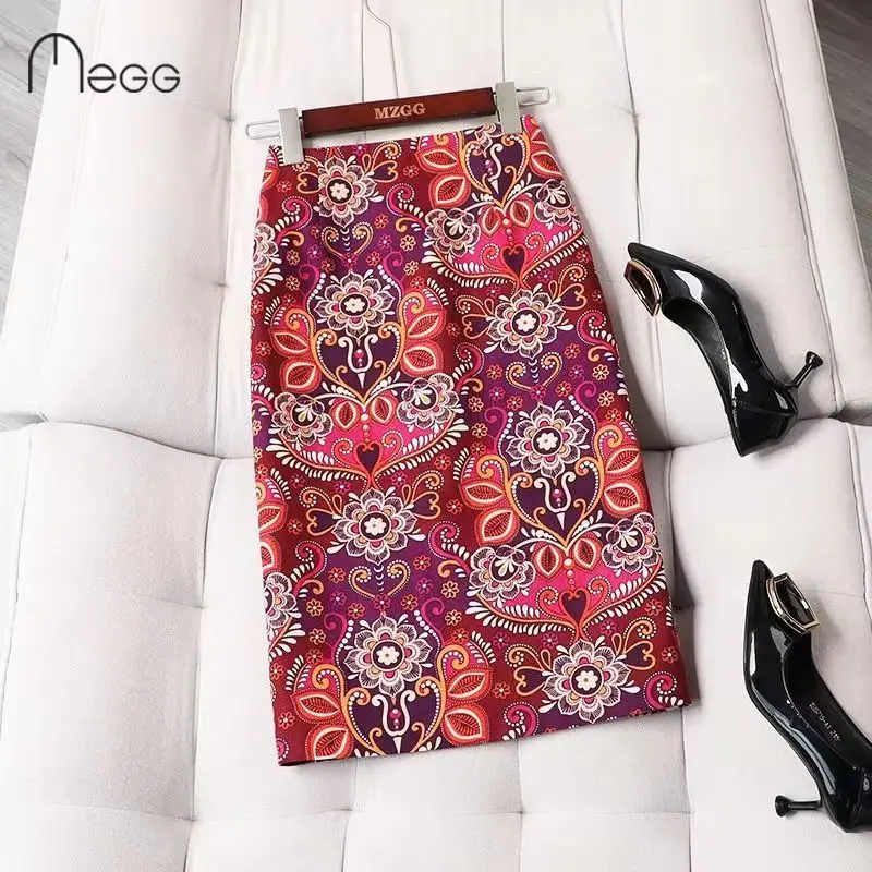 High Waisted Midi Skirt for Women in Spring New Retro Floral Medium Long Size Slim Effect Split Design One-step Hugging Skirt