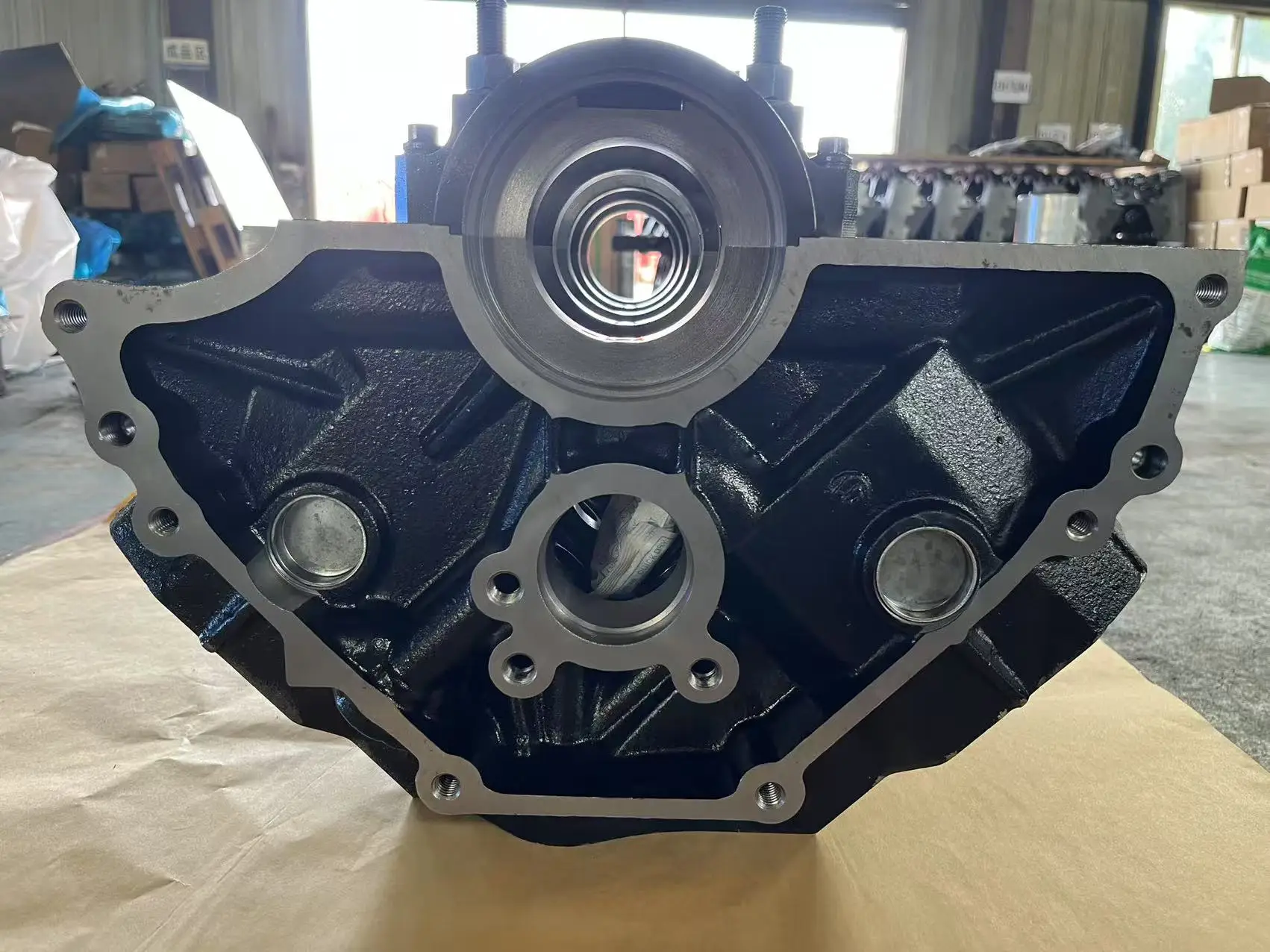 كتلة V8 لكتلة اسطوانة وندسور 351 ارتفاع 9.5 4 بوصة و4.125 بوصة حجم التجويف SBF V8 كتلة اسطوانة المحرك 351 وات