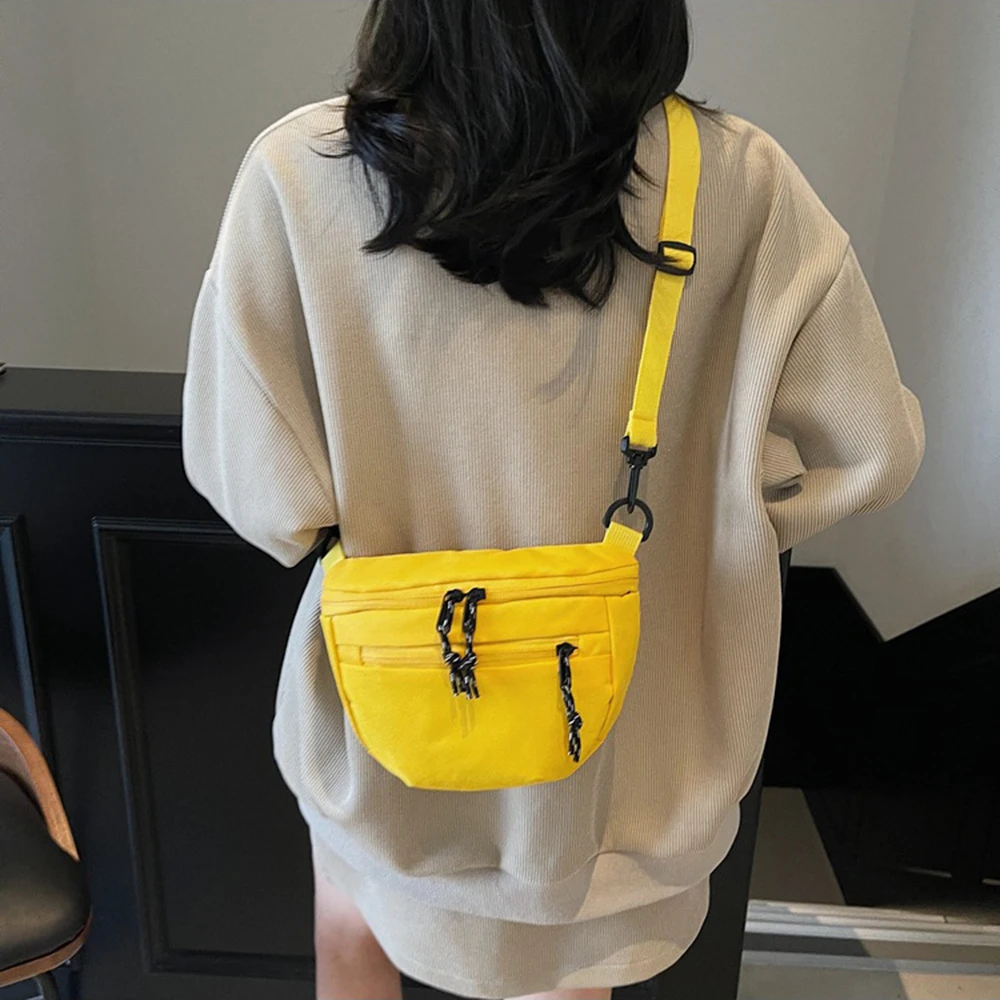 한국 스타일 나일론 하프문 백 방수 컬러 대비 덤플링 숄더백 올매치 경량 스포츠 크로스백