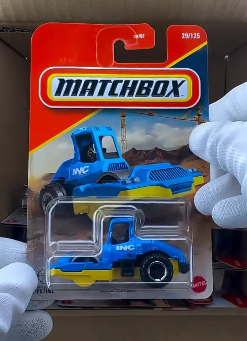 Matchbox Car 1/64 26c Original Polestar Ford Police Interceptor Toyota Rav4 Landcruiser Vehicle Model Cars Toys Boys Gift