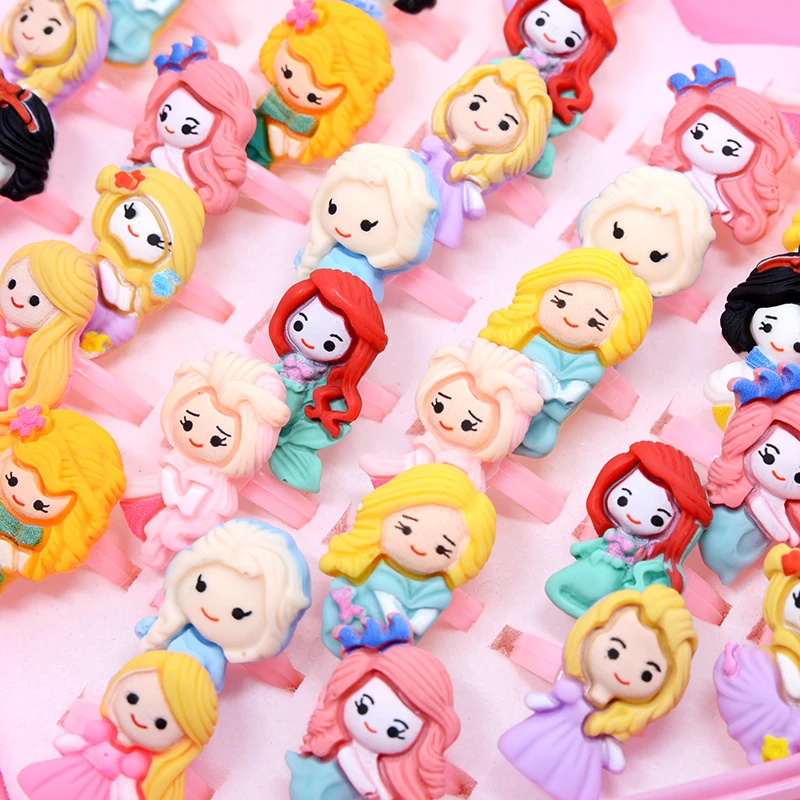 Commercio all'ingrosso 50/100PCS Cartoon Disney Mix Cartoon Princess Finger Girls Kids baby Rings forniture per feste di compleanno per bambini regalo giocattolo