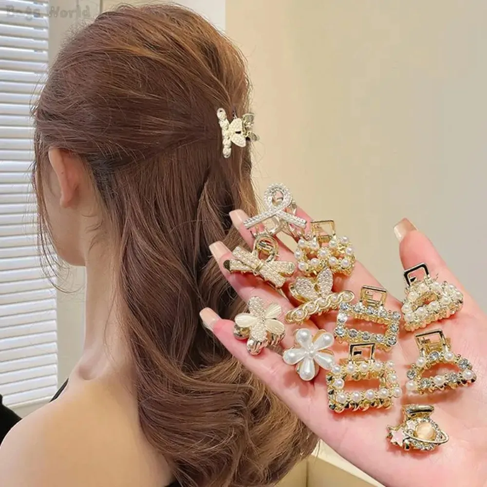 Pearl Rhinestone Mini Hair Claw Retro Diamond Flower Women Girls Crab Claw Clip Small Hairpins Hair Crabs Hair Accessories