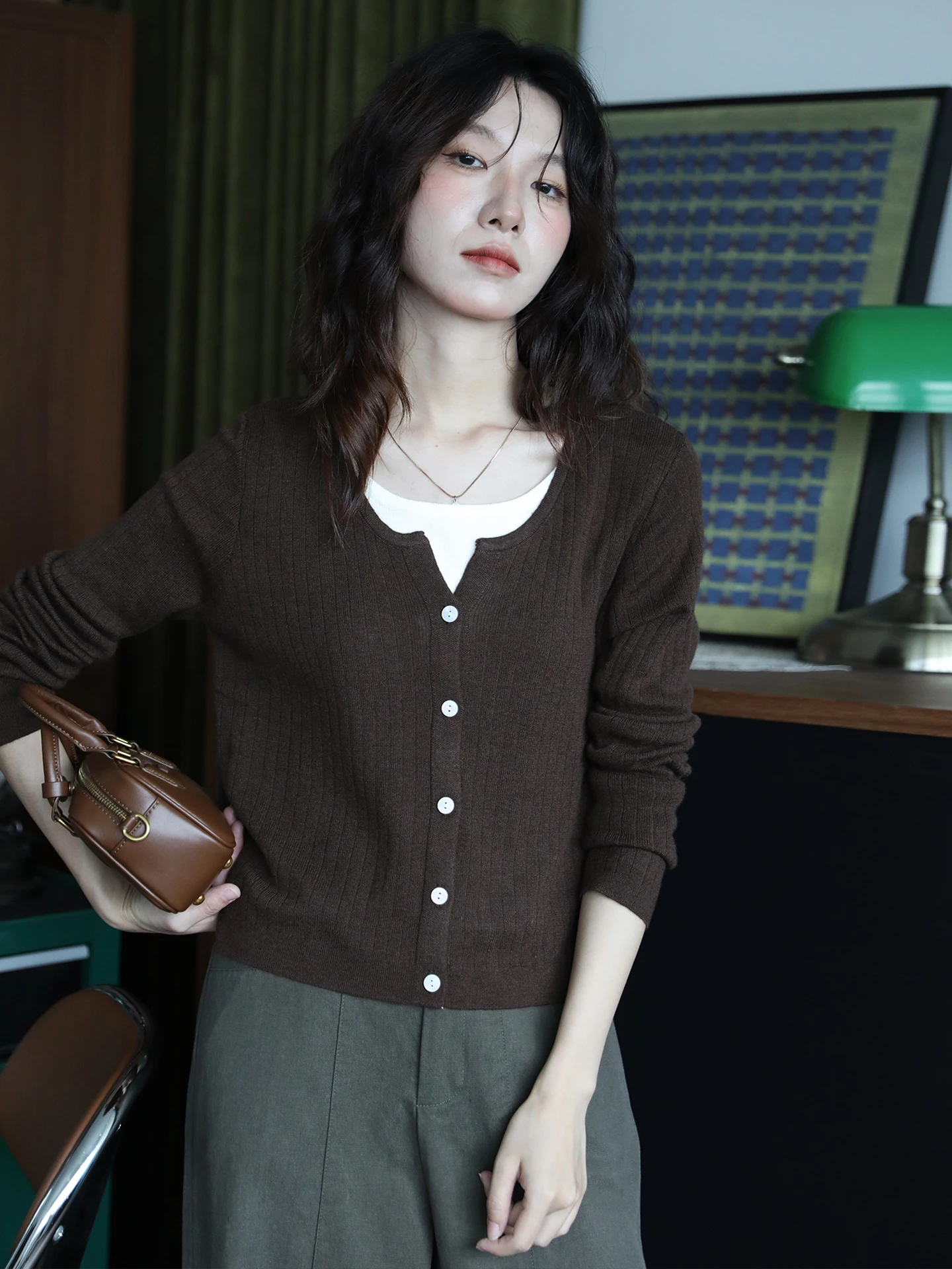 

Soft Cozy Coffee Color Knitted Long Sve Base irt Outerwear Faion Slimming Autumn Winter New Sle Casual Loose Fit Wom...
