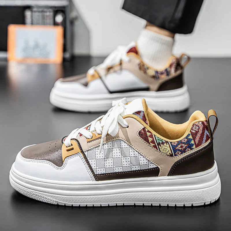 أحذية رجالي كاجوال من الجلد باللون الأبيض مضادة للانزلاق أحذية مشي عصرية مريحة ومقاومة للاهتراء ونعل سميك للرجال