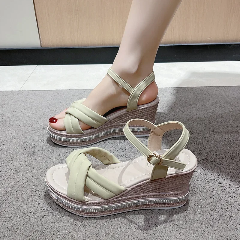 

Hot Seller Wedge-heeled Sandals Women 2025 New Korean Version of Cross Rhinester Wearing Round Head Beach Women's Shoes Sandals