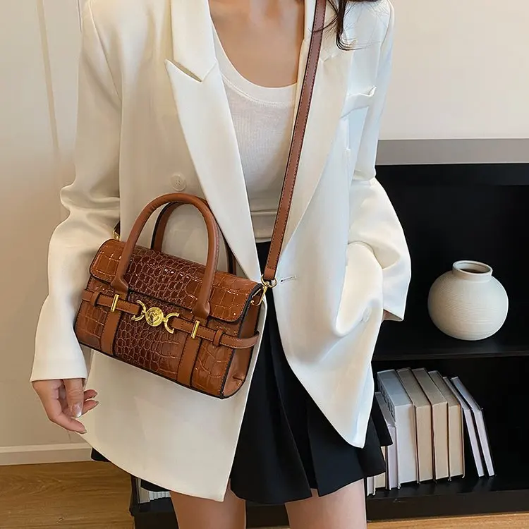

Unique Designer Elegant Luxury Vintage Diaper Bag for Women Large Capacity Leather Shoulder Bag Minimalist Crossbody FashionTote