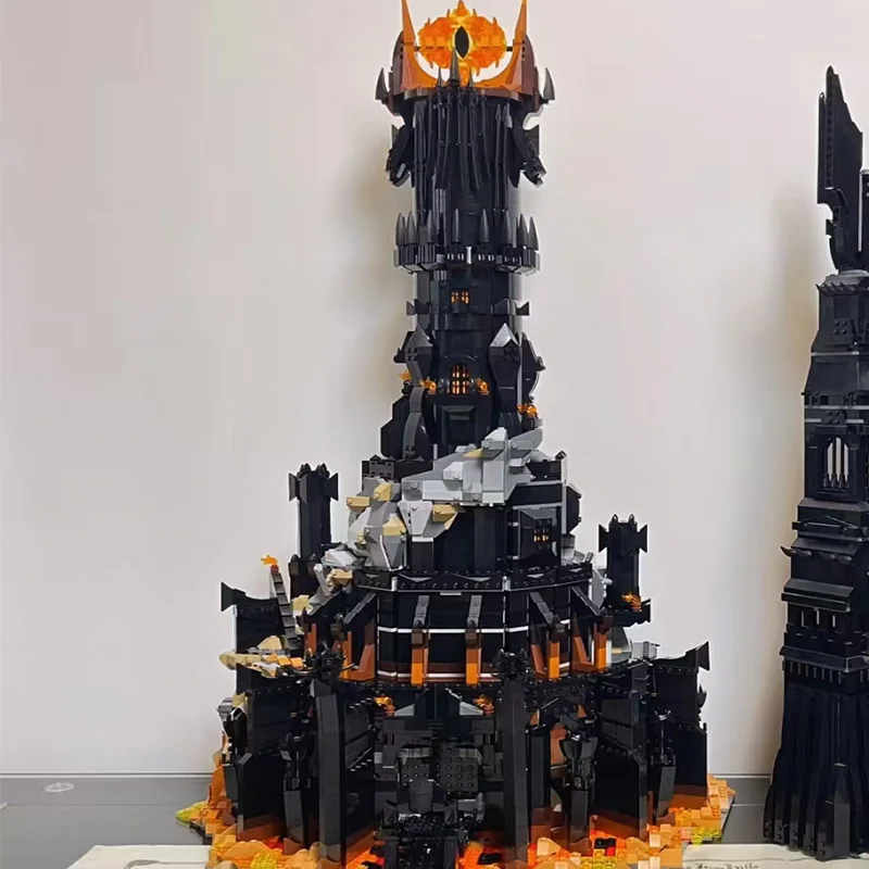 أحدث 5478 قطعة من مكعبات بناء نموذج Black Tower Dark التي يمكن تجميعها عبارة عن مجموعات الطوب الشهيرة والألعاب MOC الإبداعية