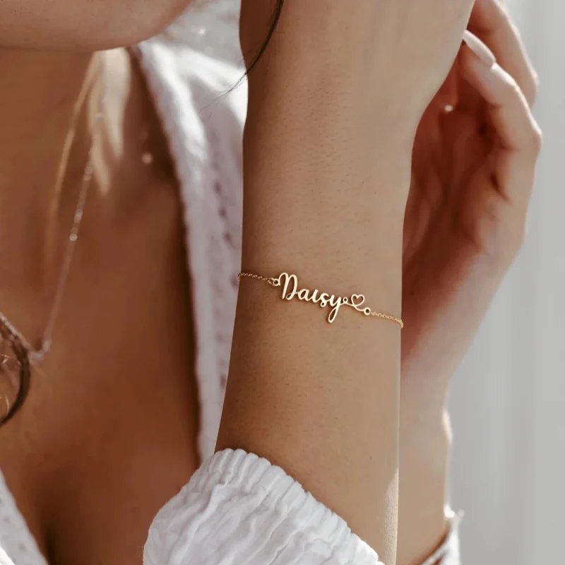Custom Stainless Steel Name Bracelet for Women – Personalized Script Name & Heart Charm – Exquisite Custom Jewelry Gift