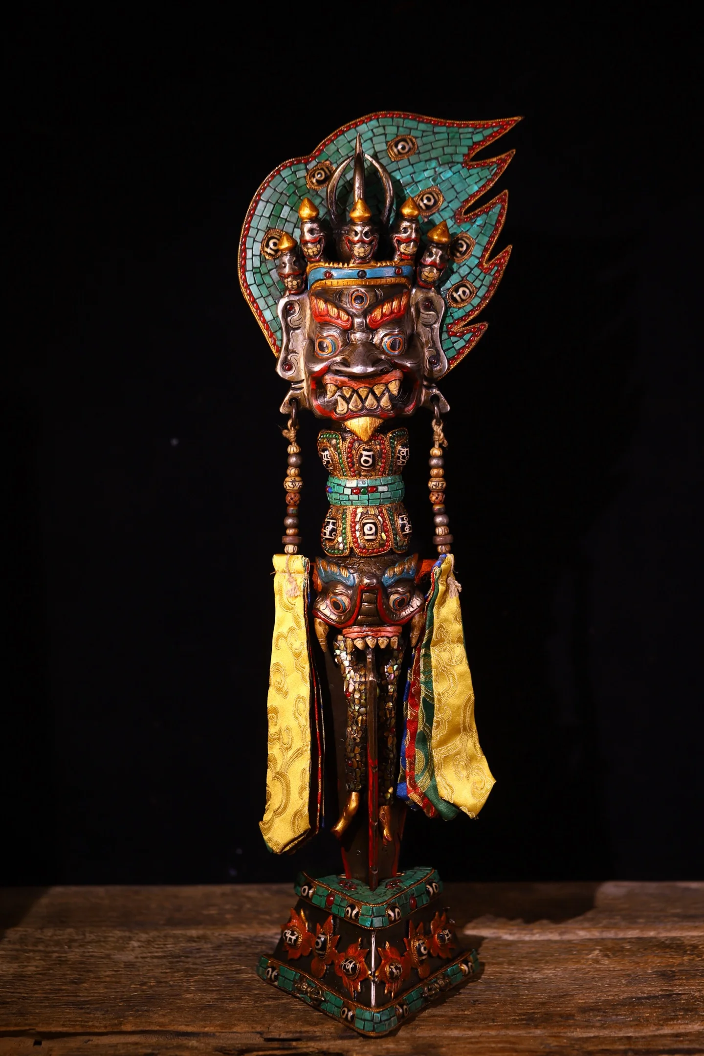 Old Tiantie Painted Mosaic Gem gZi Beads Turquoise Skull Mahakala Buddha Head Dorje Vajra Phurpa Beast head base Worship Hall