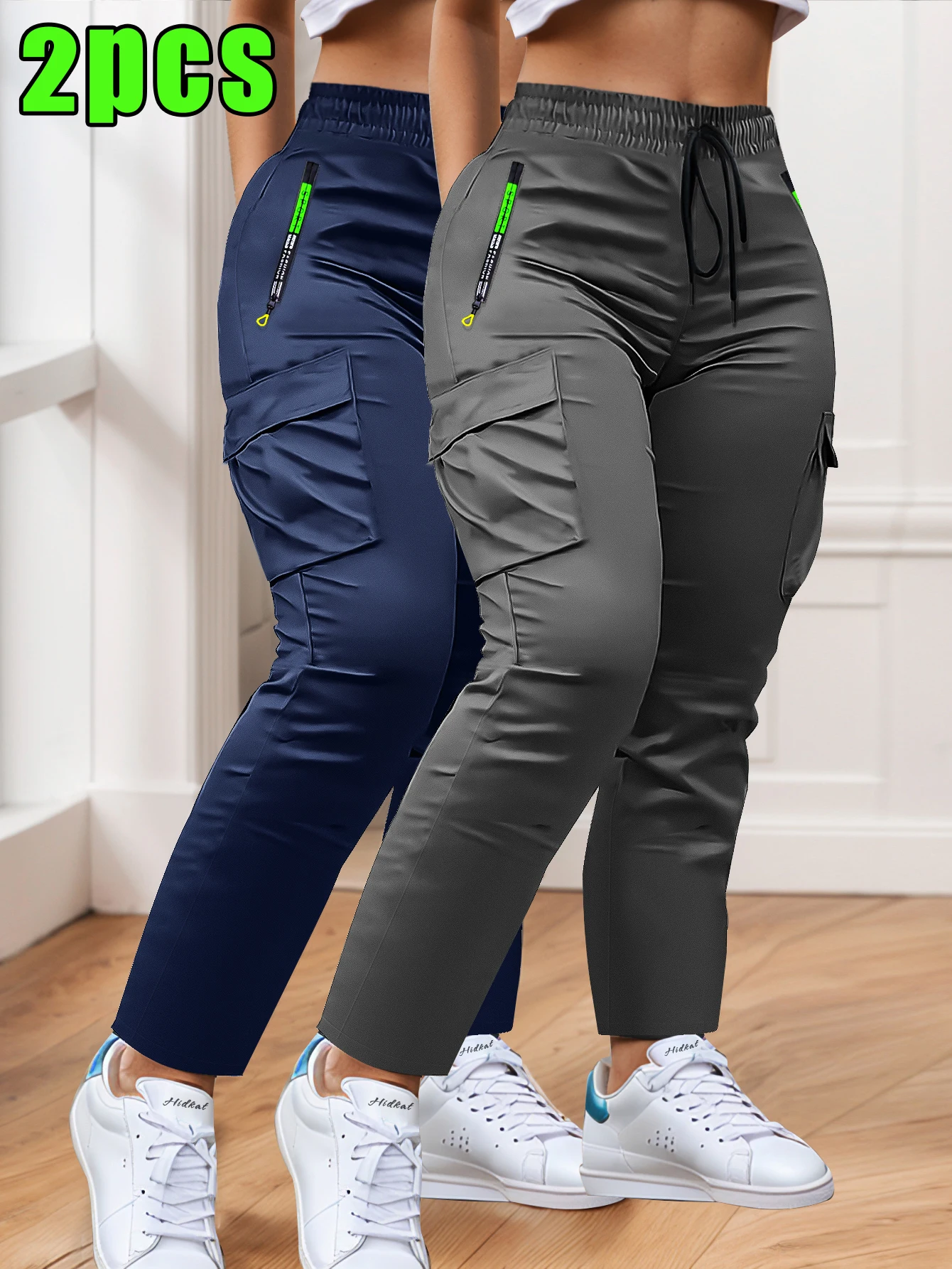 [กางเกงคาร์โก้พิมพ์ลายตัวอักษร] กางเกงคาร์โก้ผู้หญิงทันสมัย ​​ดีไซน์พิมพ์ลายตัวอักษร ดีไซน์เชือกผูกเอวยางยืด มีกระเป๋าซิป