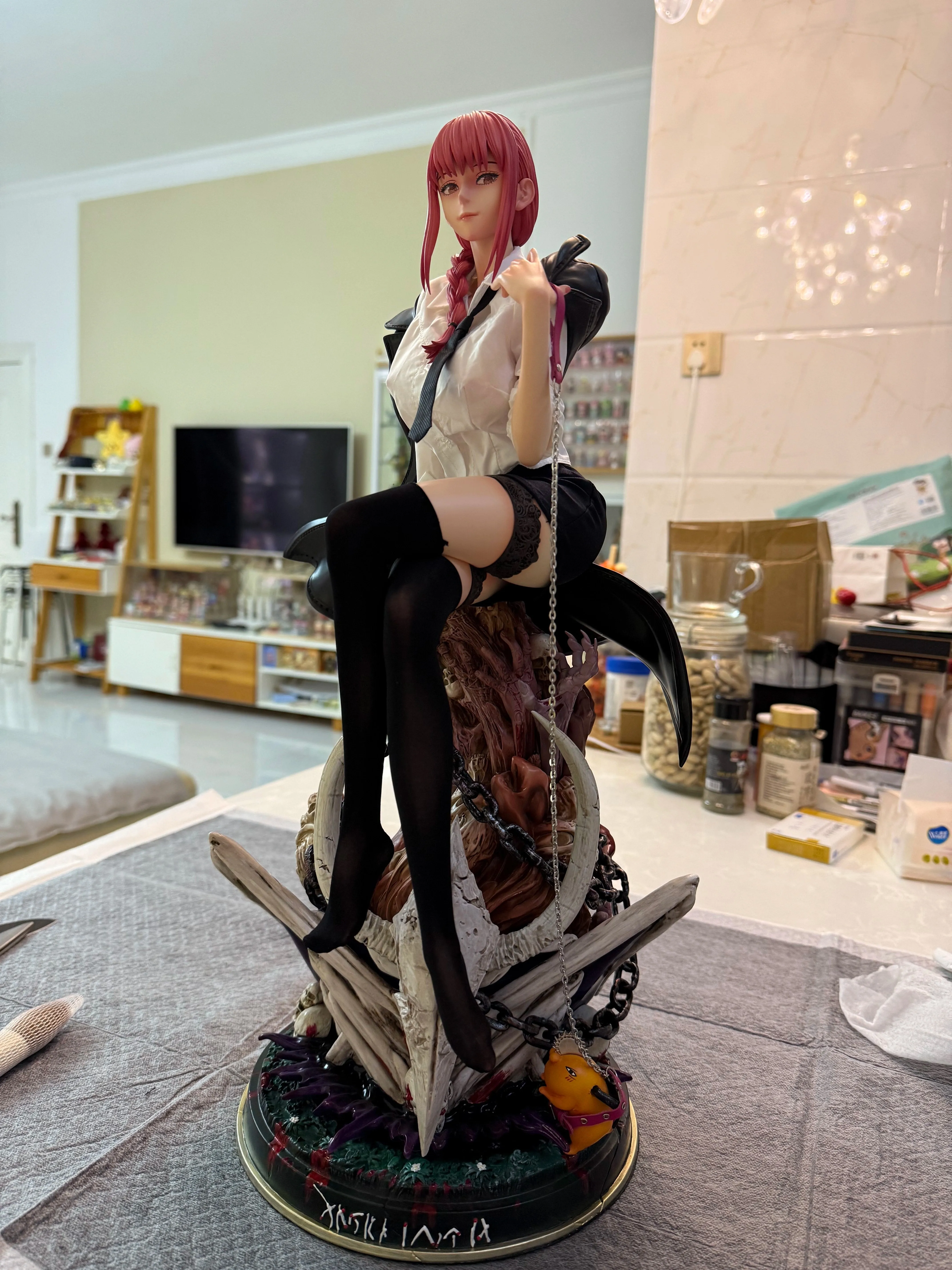 46cmアニメチェンソーマンフィギュアマキマアクションフィギュア特大セクシーマキマスタチューデスクトップオーナメントコレクションモデルおもちゃギフト