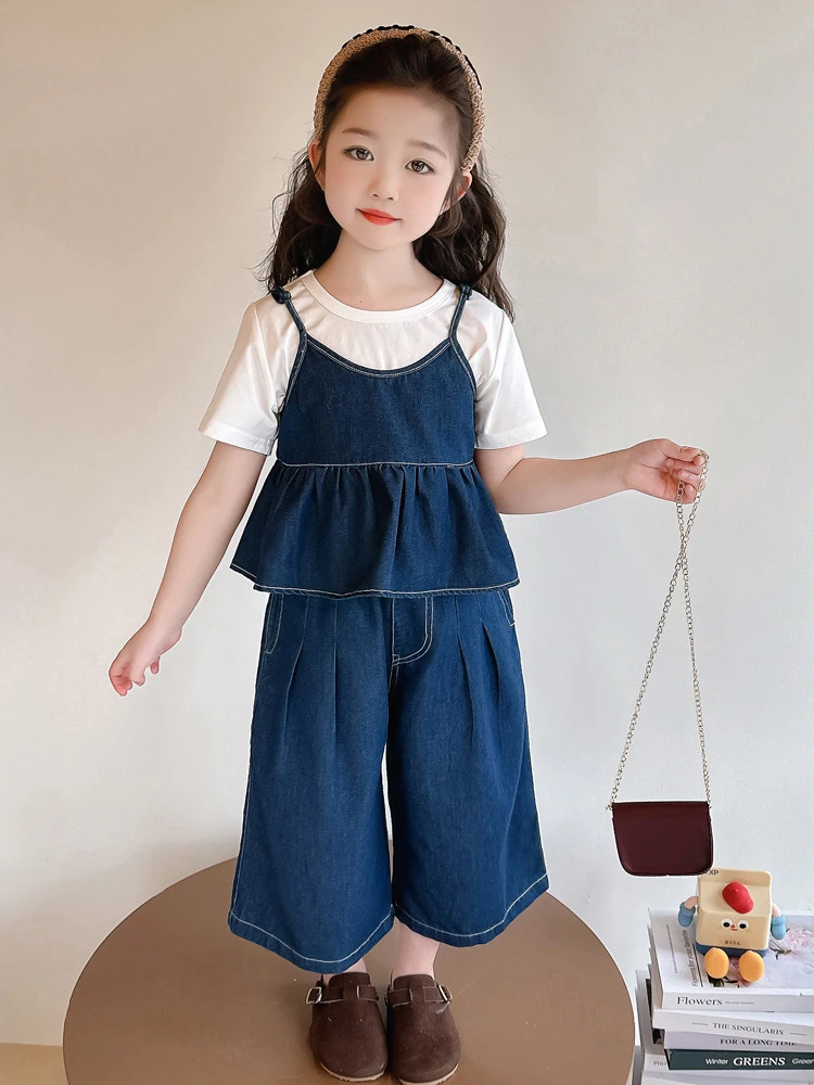 

Girls' Denim Suit2026New summer children's trendy street-style Korean outfit with suspenders, super stylish three-piece set