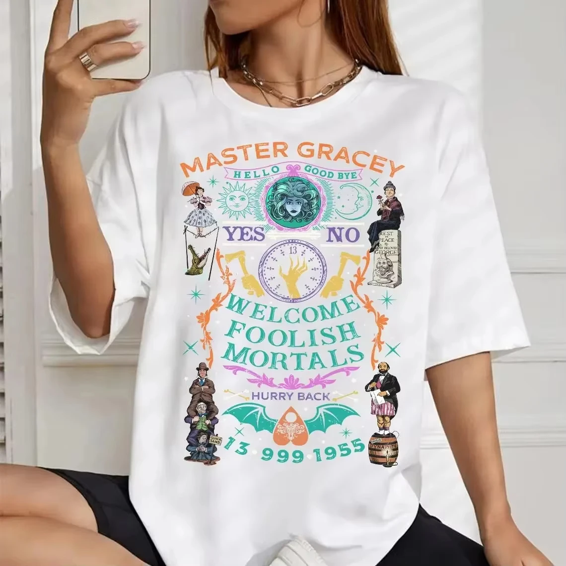 ディズニー ハウントド マンション ストレッチ ルーム ウェルカム フーリッシュ モータルズ シャツ ディズニーランド パーティー シャツ ヒッチハイキング ゴースト ハットボックス ゴースト Tシャツ