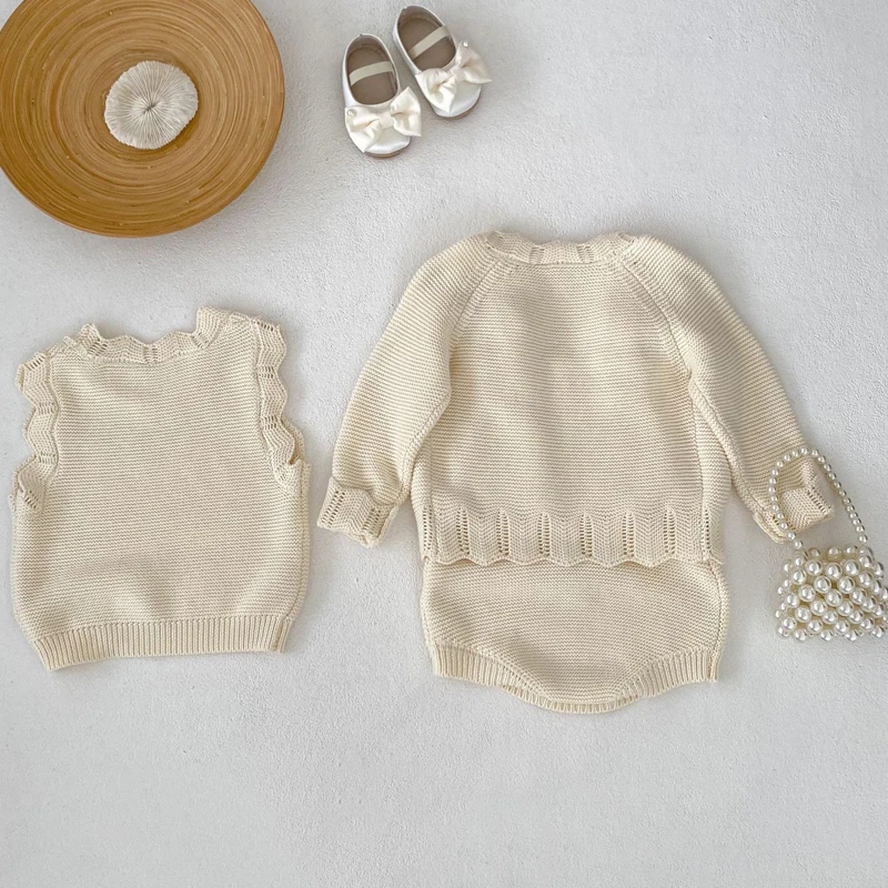 Autumn New 0-3 Year Old Baby Cotton Knitted Embroidered Three Piece Set for Infants and Girls, Vest+Cardigan+Romper