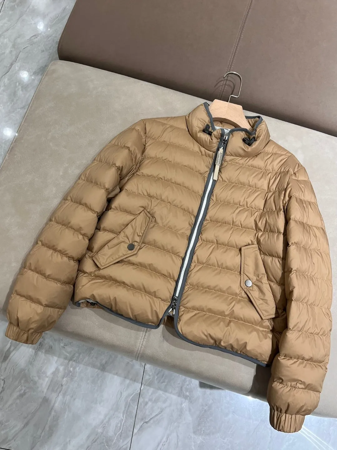 Autumn quilted goosed down thin short puffer jacket