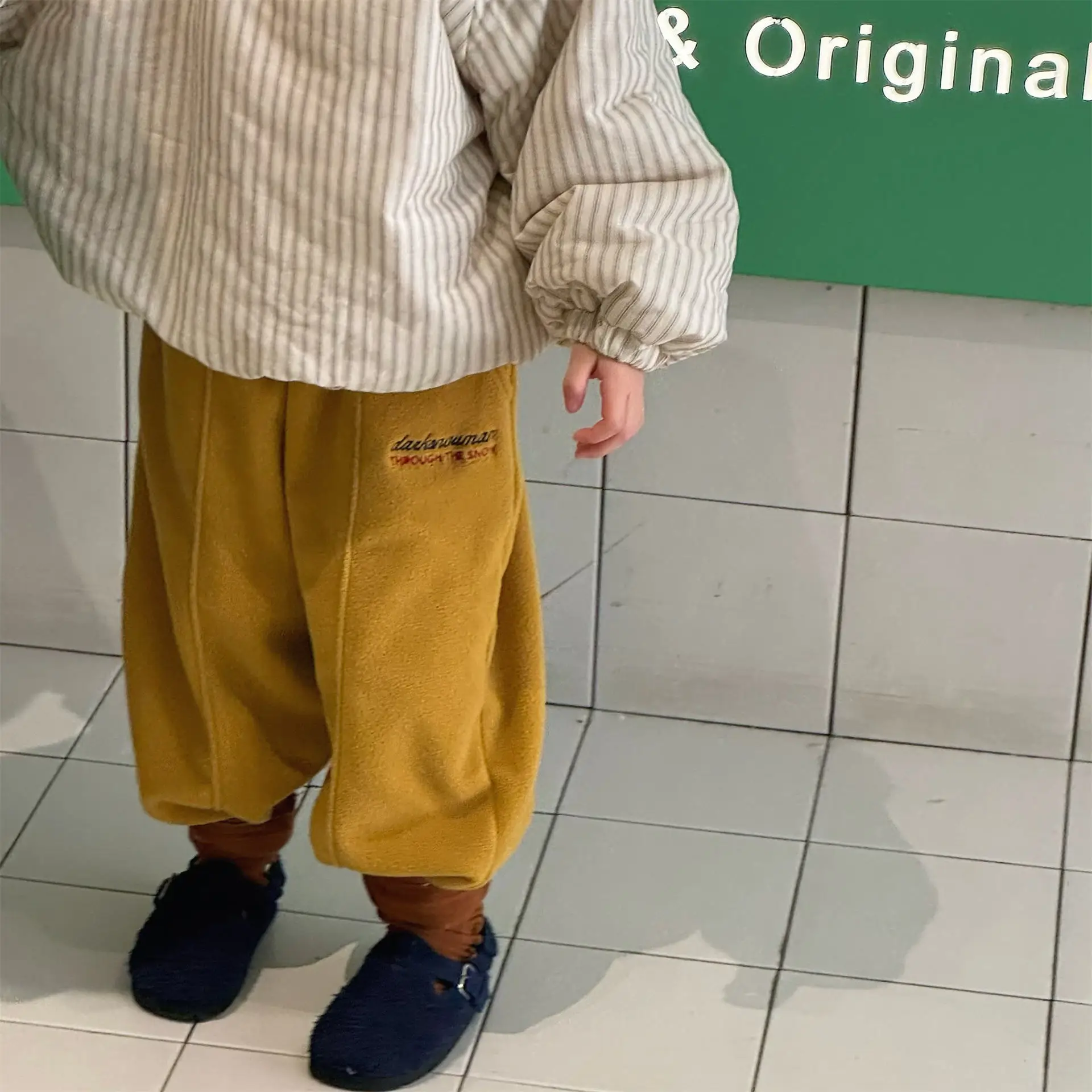 

2025 Winter New Children Fleece Sweat Pants Loose Baby Girls Warm Trousers Plus Velvet Thick Boys Casual Pants Kids Clothes