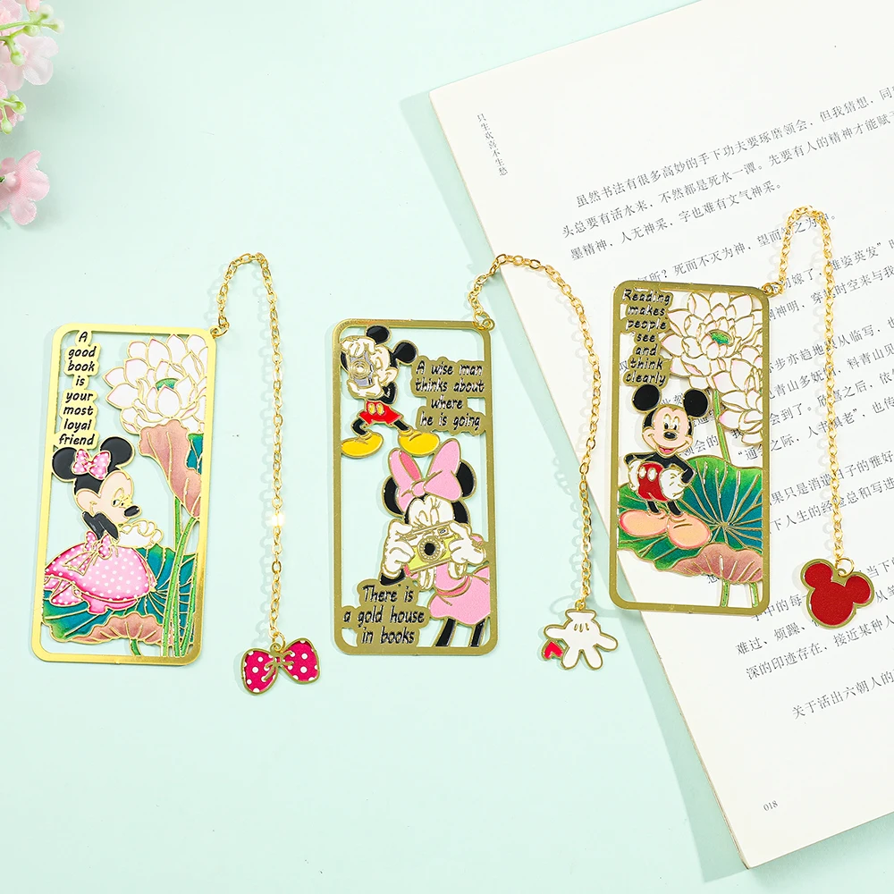 Mickey Minnie Cartoon segnalibro Hollow Lotus Anime periferiche Anime Page Marker forniture di cancelleria regali per gli amanti dei libri