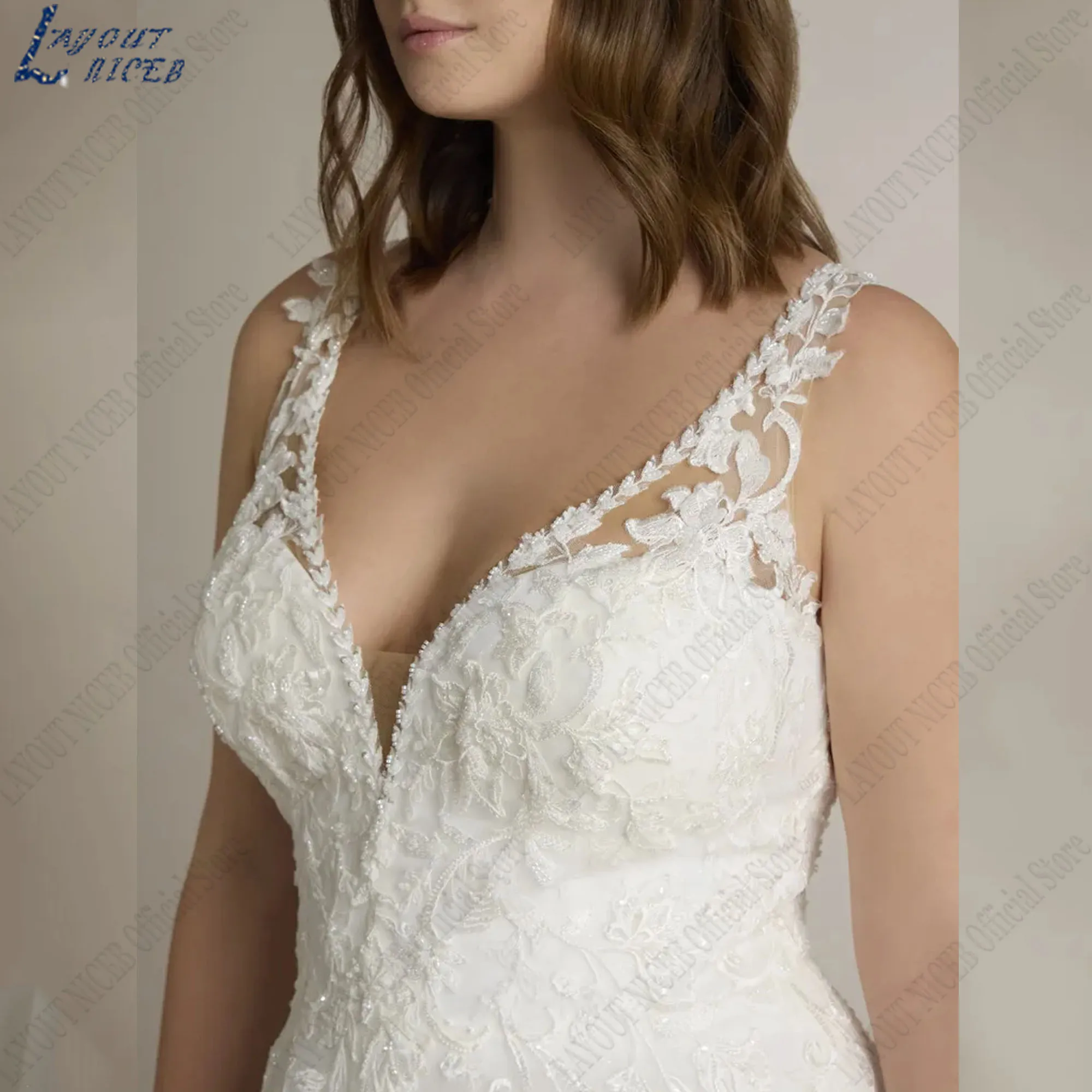 LAYOUT NICEB Large Size Bride Gowns Women A-Line Tulle Classic Trouwjurken V-hals Mouwloze Appliques Lace Grote Size Bruidsjurken Vrouwen A-Lijn Tule Klassieke Bruidsjurken V-hals Mouwloos Appliques Kant Vestido De Noi