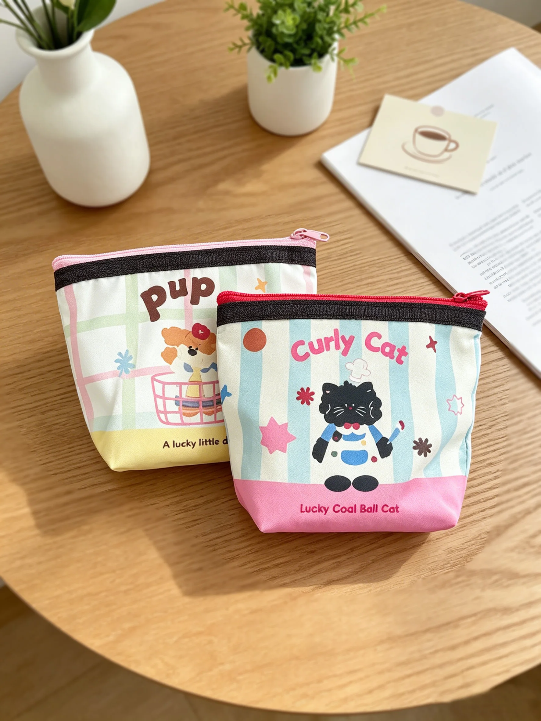 Cartoon Printed Small Storage Bag Coin Purse, Cute Portable Mini Pouch for Earphone Key Lipstick, Lightweight Small Bag for Girl