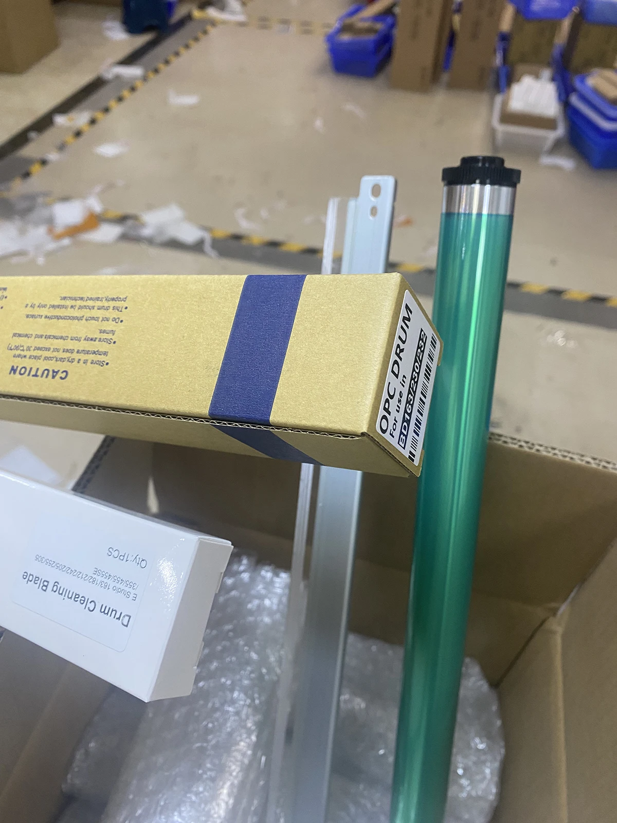 

Барабан OPC + чистящее лезвие для Toshiba E-Studio 168 208 230 280s 163 182 212 242 232 282 233 283 18 195 223 225 243 245 Цилиндр