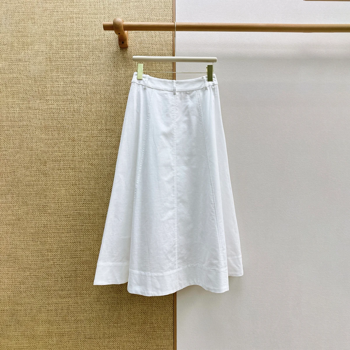 2026 high-quality new women's clothing beige imitation linen pleated skirt A-line mid length skirt for commuting-hb801