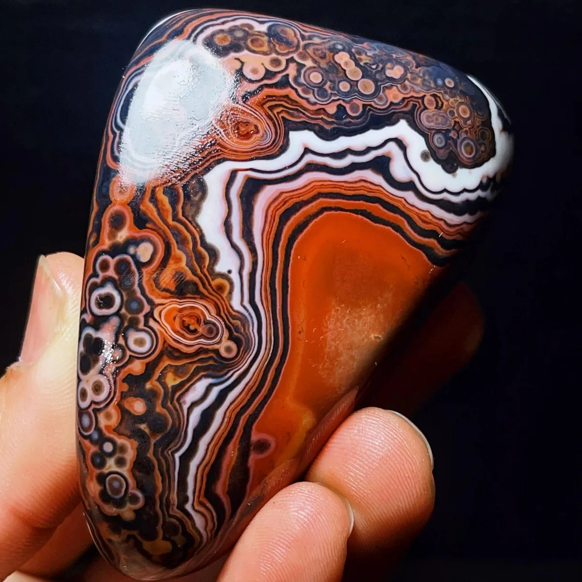 Gift Stone Banded Agate Worry Stone, Colorful Pattern, Tumbled Polished, Home Decor, Natural Stone, Crystal Collection