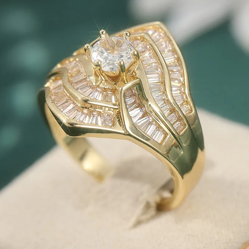 Schillernder Eingelegter Weißer CZ Damenring Luxuriöser Goldfarbener Geometrischer Alltags- und Partyschmuck Jubiläumsgeschenk – Detail 4