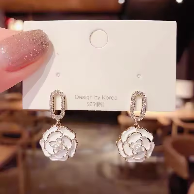 Pure White Women's Dangle Earrings Blooming Flower Acrylic Enamel Butterfly Imitation Pearl Heart Hanging Earrings Elegant brinc - Image 3