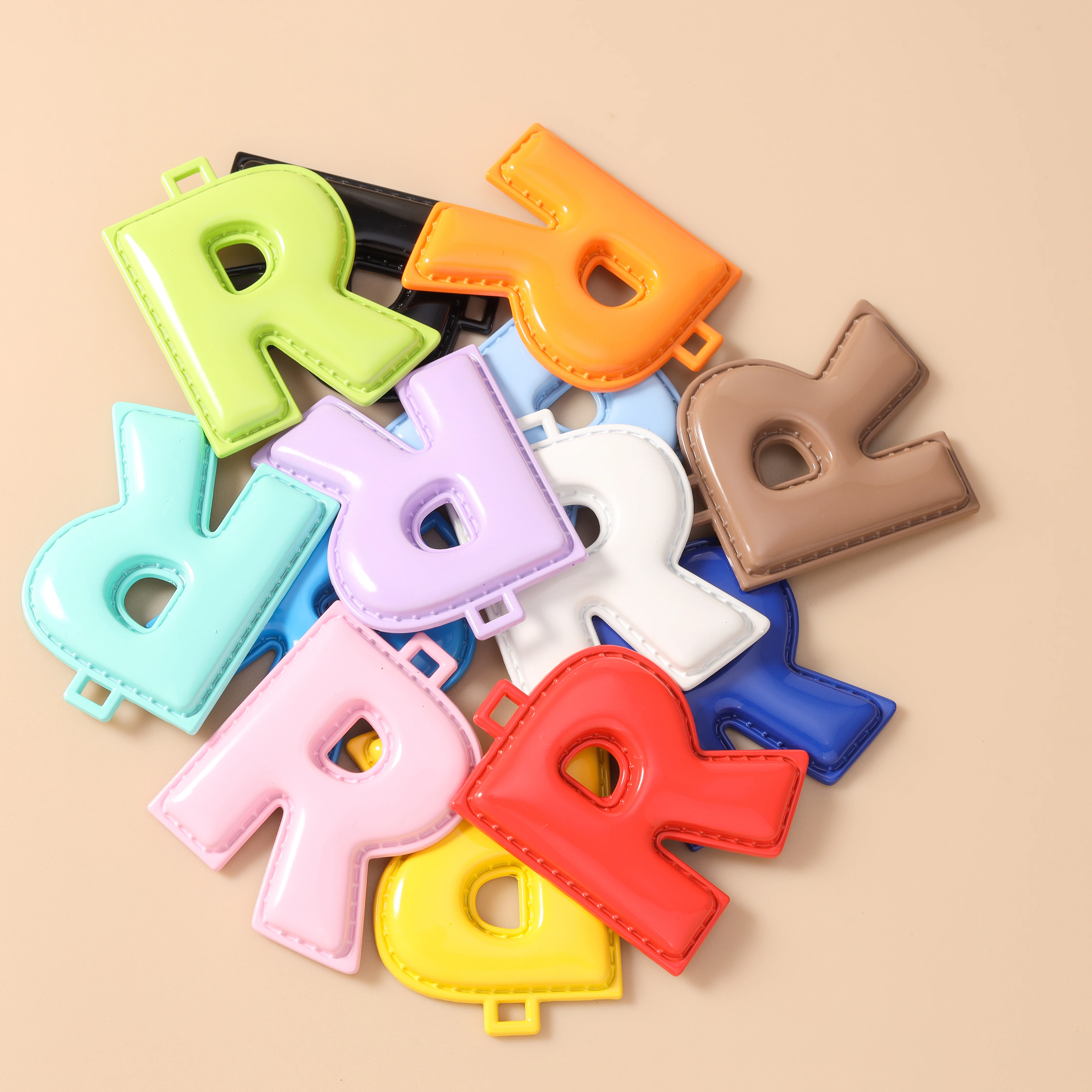 Tusember 5 Stück 40mm Niedliche Metall-Emaille A-Z Alphabet Buchstaben Charms Anhänger für Schmuckherstellung Ohrringe Halsketten DIY Bastelarbeiten – Detail 23