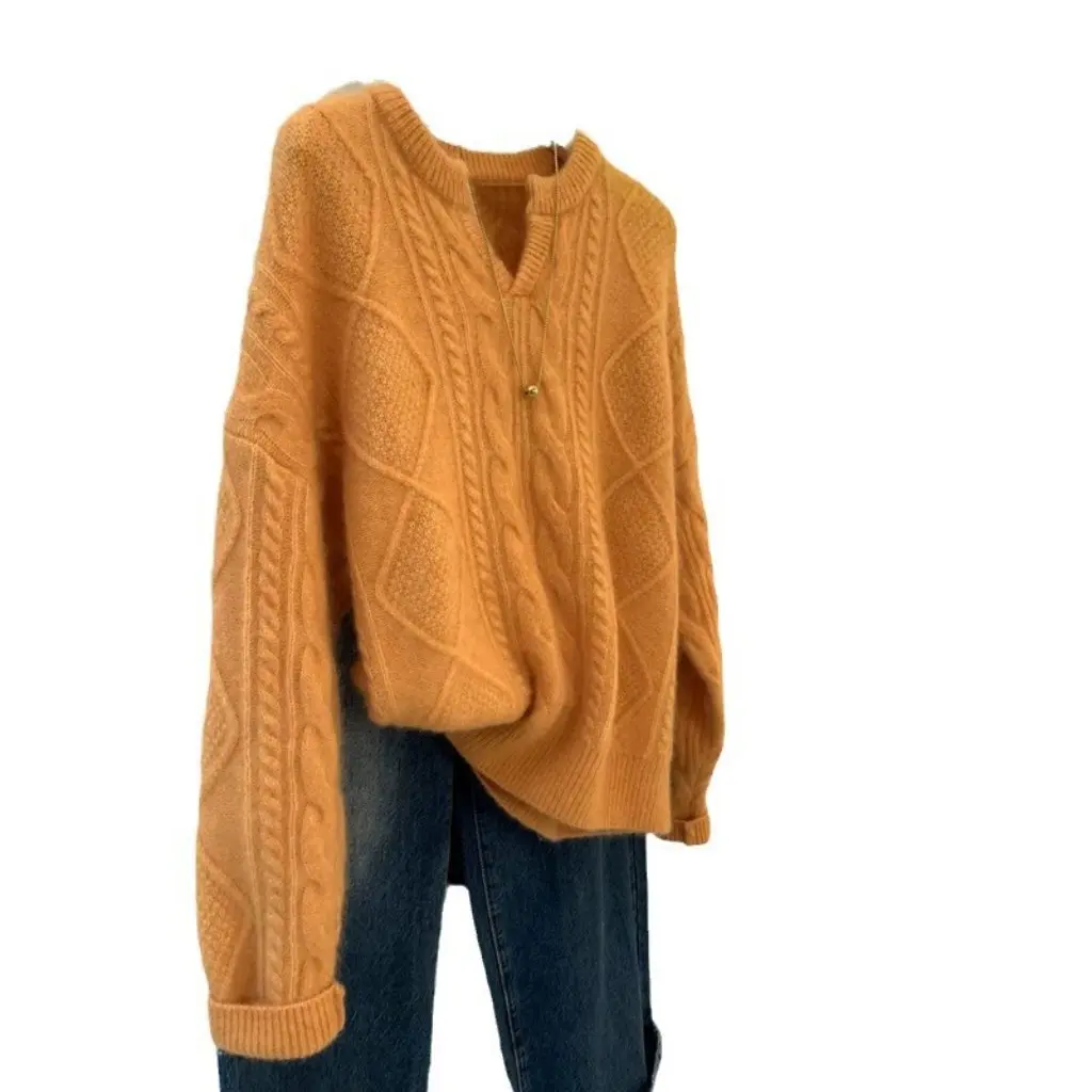 

Women's Grey Raccoon Velvet V-Neck Twist Sweater Rhombus Pattern Retro Lazy Style Autumn Winter Thickened Knitwear
