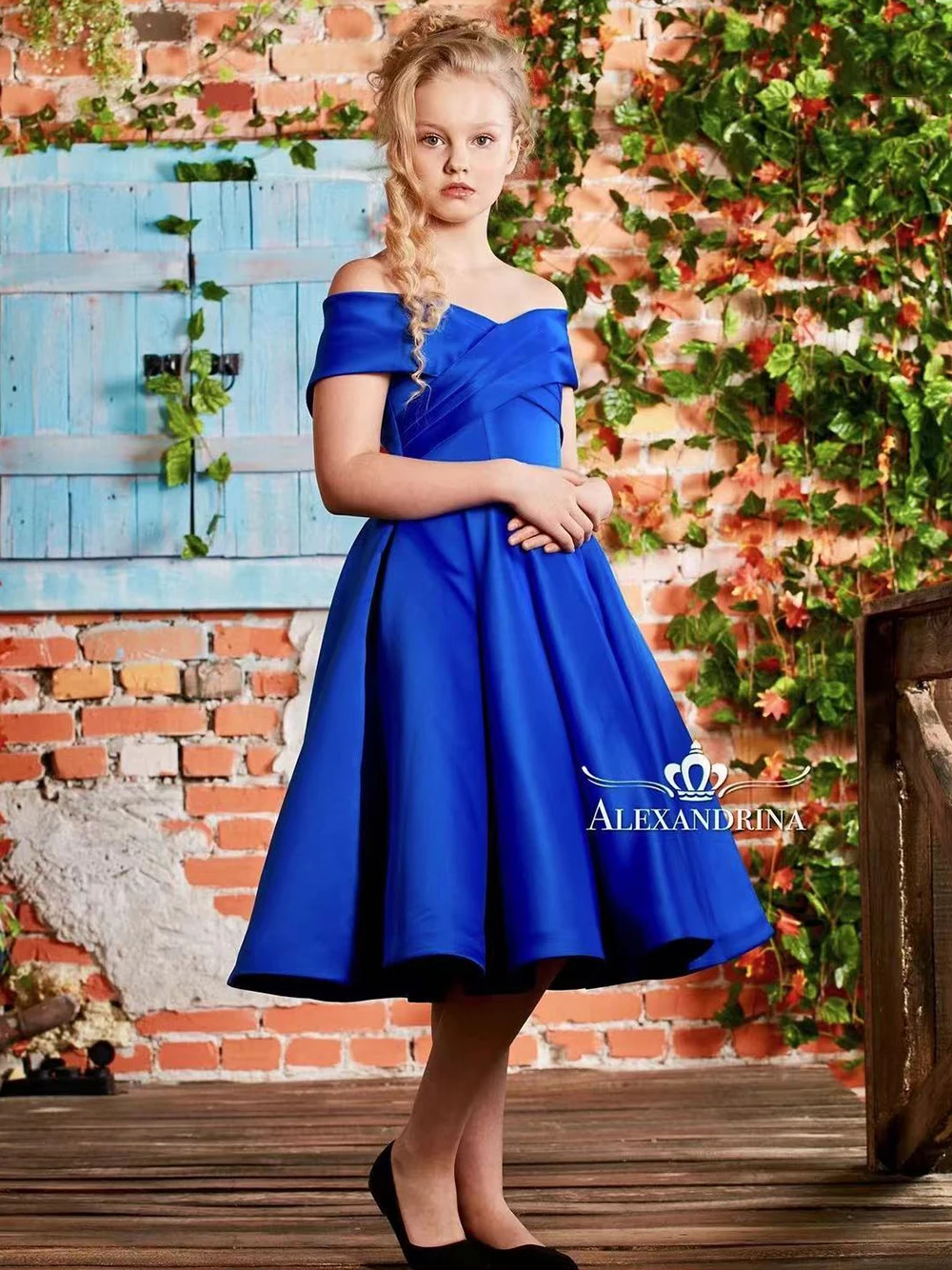 Satin Off Shoulser Flower Girl Dress For Wedding Sapphire Blue Ball Gowns Kids Princess Piano Performance First Communion Dress