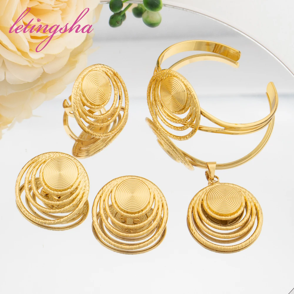 

Luxury Women's Jewellery Dubai Gold Color Pendant Earrings Bangle Rings Trendy Elegant Jewelry Sets for Women Italy Fashion Set