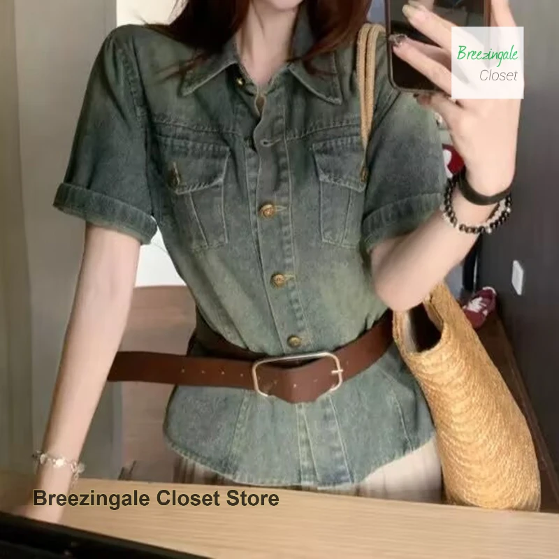 

Джинсовая рубашка с короткими рукавами и воротником-поло во французском стиле ретро, женская летняя новая блузка с поясом для похудения и потертой грудью.