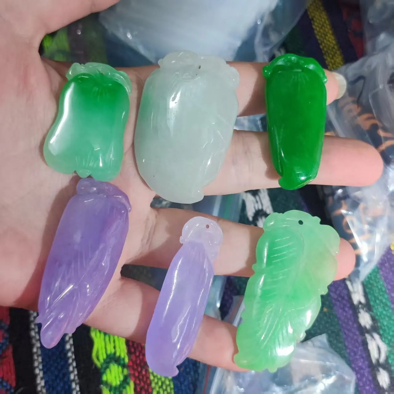 

1pcs/lot Natural Jadeite Jade Carved Chinese Classical Pendant Plant leaves fruits Purple green beautiful jewelry folk-custom