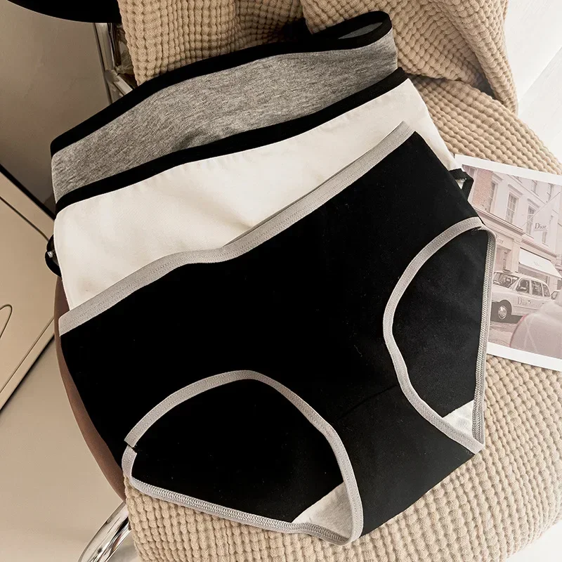 

3/1pcs Sports Cool Style Instagram Minimalist Girls' Underwear Mid Waist Japanese Black White Pure Cotton Women's Triangle Top