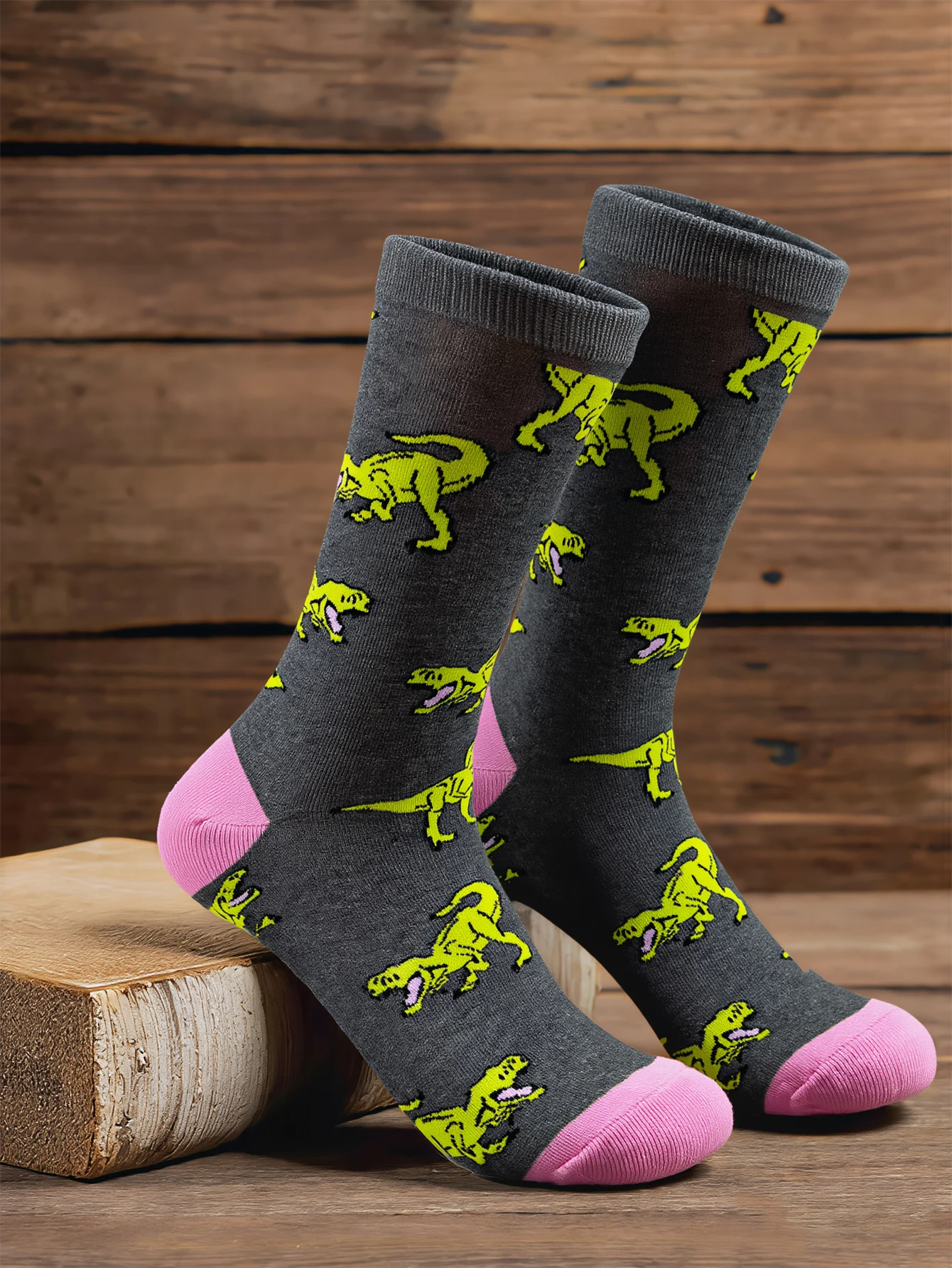 

1 Pairs Men's Cool Dinosaur Print Cotton Socks Personality Novelty Jurassic Animal Pattern Mid-Calf Socks For Men Streetwear