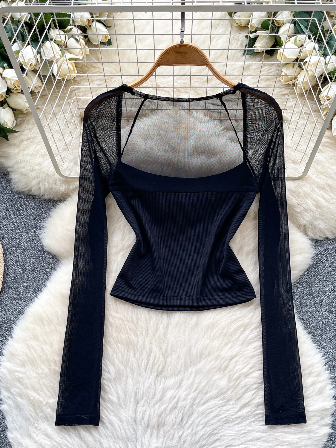 エレガントな長袖メッシュシャツ レディース 夏 スクエアカラー 薄手 美しい ストリートスタイル セクシー レディ セレブトップ ファッショナブル 通勤スタイル