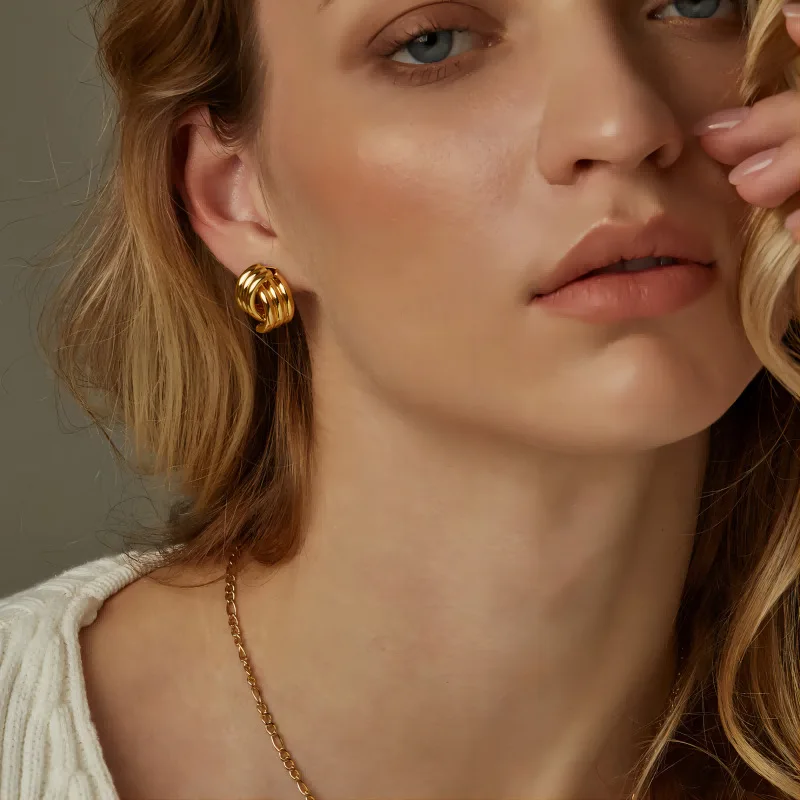 Simple Metal Interlaced Geometric Clip on Earrings No Piercing for Women Temperament Minimalist  Irregular Line Desing Ear Clips