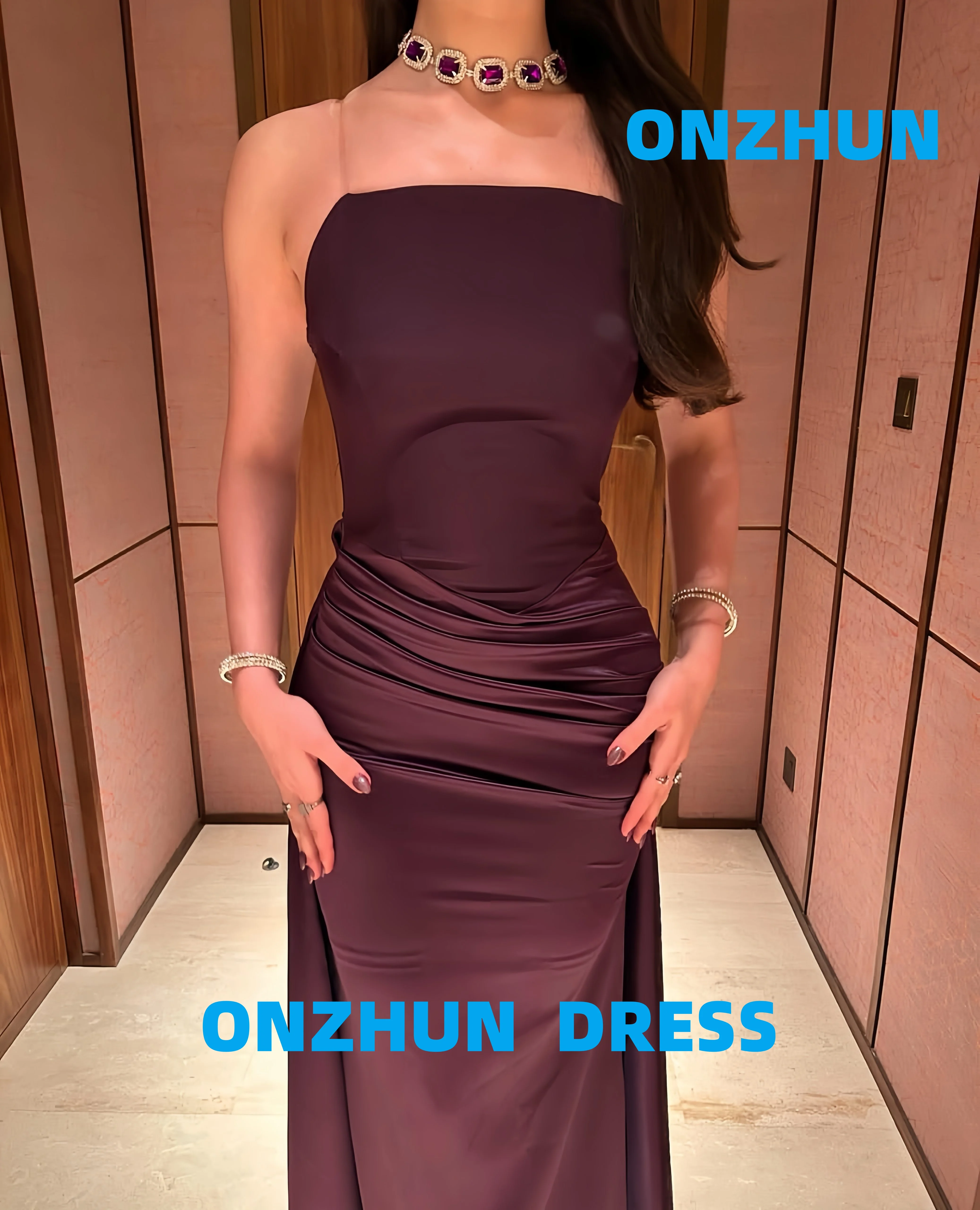 Maßgeschneiderte trägerlose ärmellose A-Linie Satin elegante luxuriöse Abendkleider Damen Abendkleid moderne Abendkleider