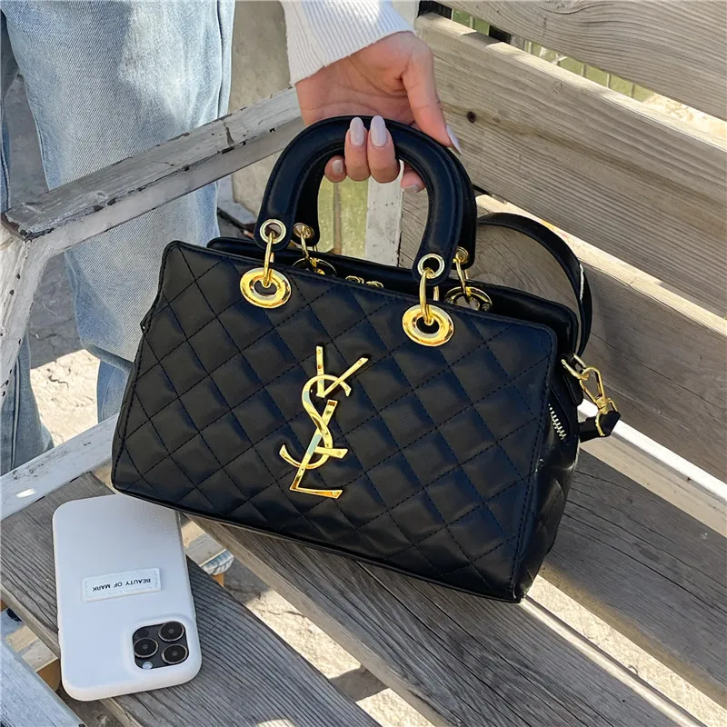 Large Capacity Tote Shoulder Bag for Women, New Trendy Commuter Bag, Unique Small-Batch Design for Work & Daily