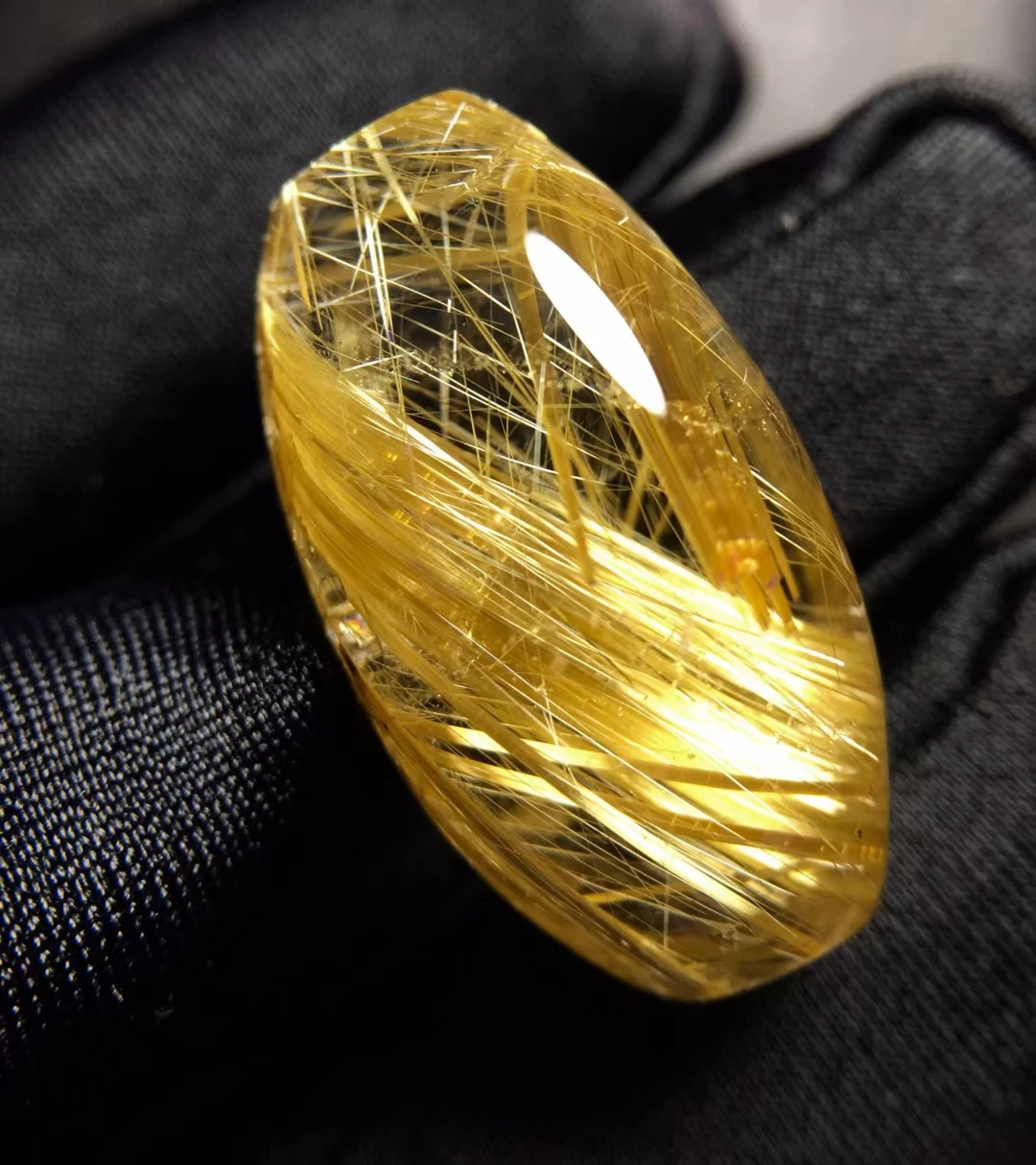 

Natural Gold Rutilated Quartz Pendant Barrel Rutilated Quartz Jewelry 26*15*13.7mm Men Women Brazil AAAAAAA