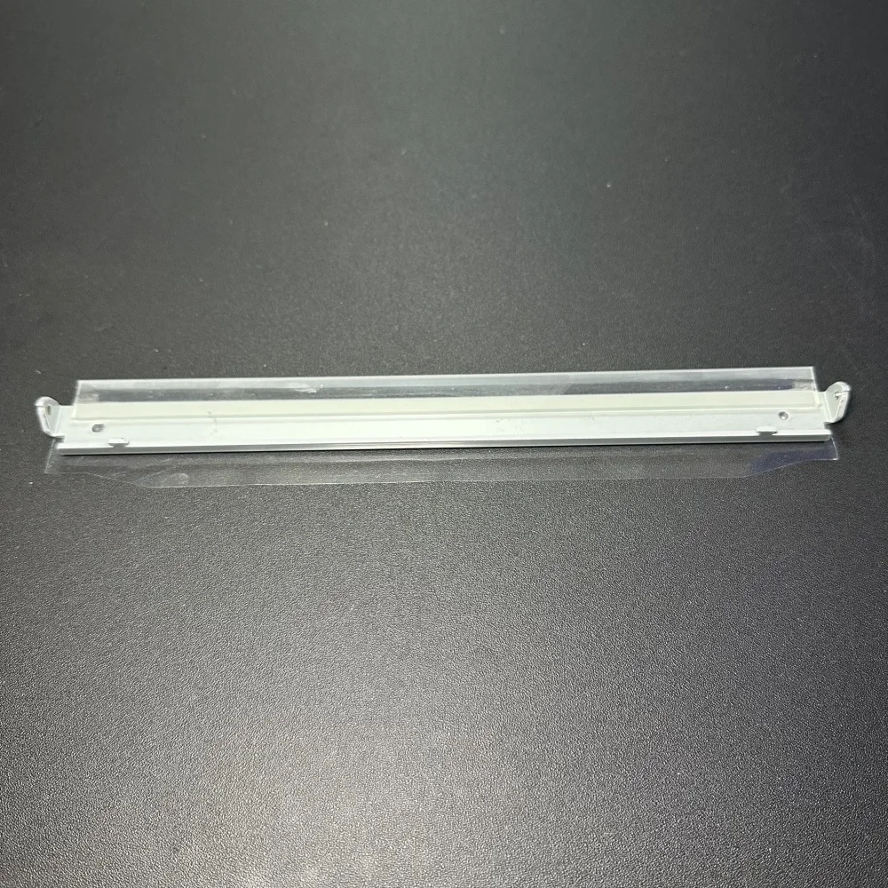 

CC468-67907 Transfer Belt Cleaning Blade for HP CM3530 CP3520 CP3525 500 Color M551 M570 M575 CM4540 CP4025 CP4525 M651 M680