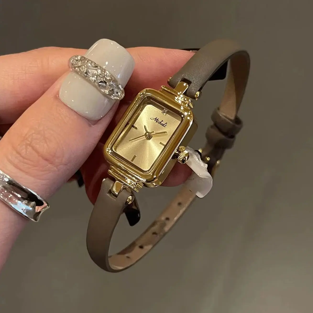 Luxury Vintage Women Watch Genuine Leather Strap Small Rectangle Dial Quartz Wristwatch Ladies Elegant Dress Female Clock Gifts