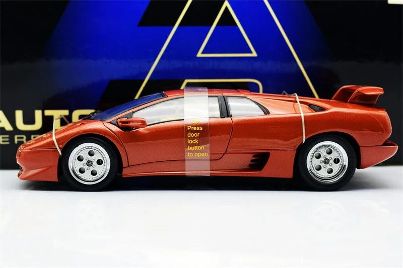 Autoart 1:18 Diablo VT Alloy Fully Open Simulation Limited Edition Alloy Metal Static Car Model Toy Gift