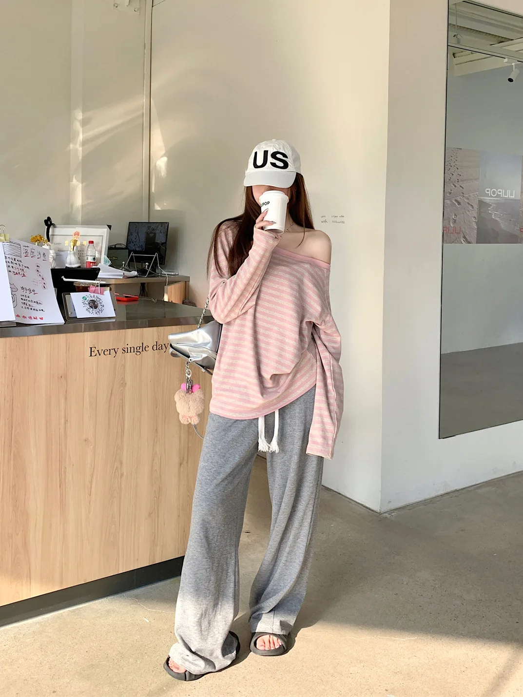 Shoulder Bared Long Sleeve Striped T-Shirt Women's Spring Autumn New Style Thin Loose Sun Protection Cover up Spicy Girl Top