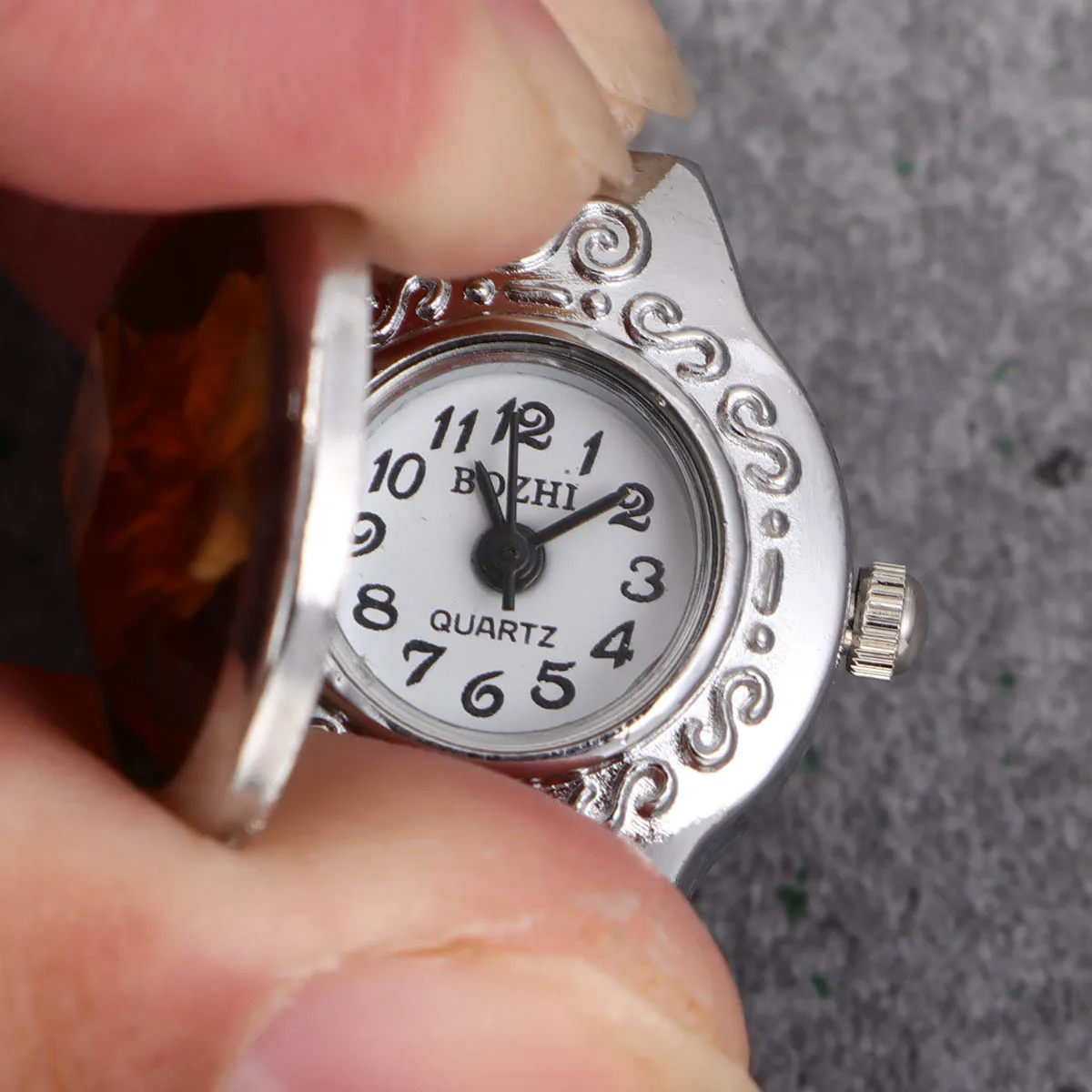 

Oval Watch Yellow Mini Unisex Finger Ring Quartz Watch Ring For Women Men Fashion Jewelry Gift Stretchable Unisex