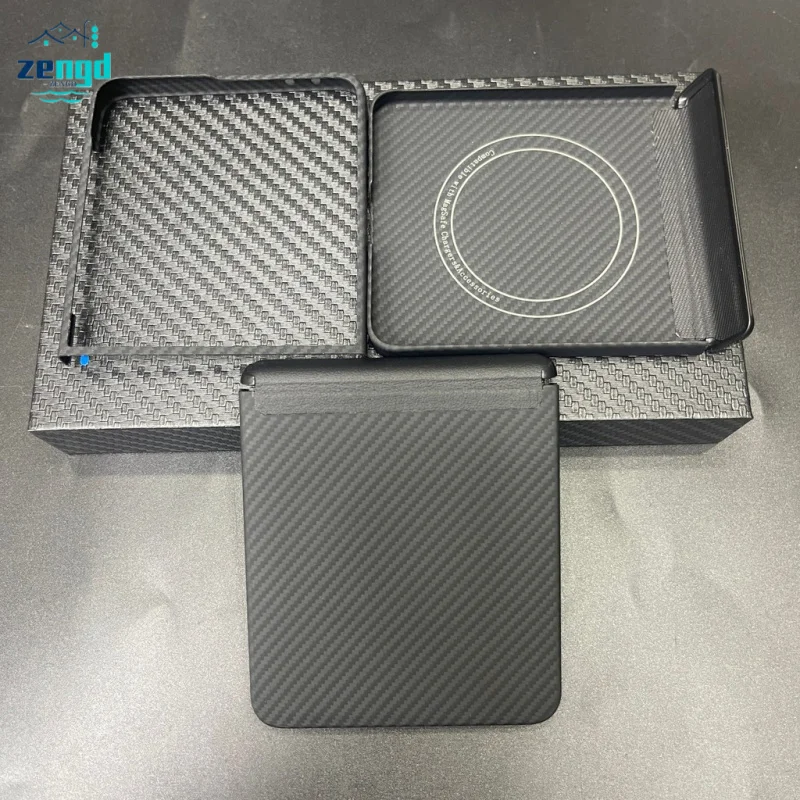 For Samsung Galaxy Z Flip7 Kevlar Carbon Fiber Slim Magnetic Shockproof Case - Reinforced Central Axis Hinge Protection