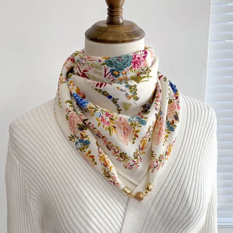 Hot Magnetic Triangle Neck Protection Scarf for Women in Autumn and Winter 2024 New Cotton and Linen Scarf High-end Neck Scarf